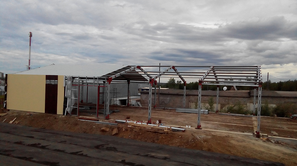 Быстровозводимый сборный склад продовольственных продуктов с холодильной камерой. г. Мирный