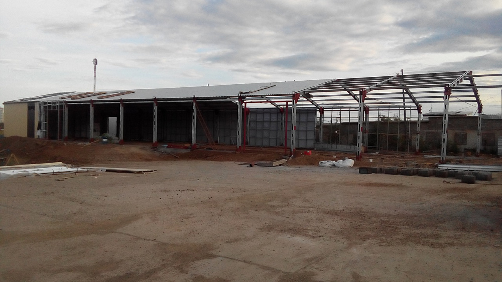 Быстровозводимый сборный склад продовольственных продуктов с холодильной камерой. г. Мирный